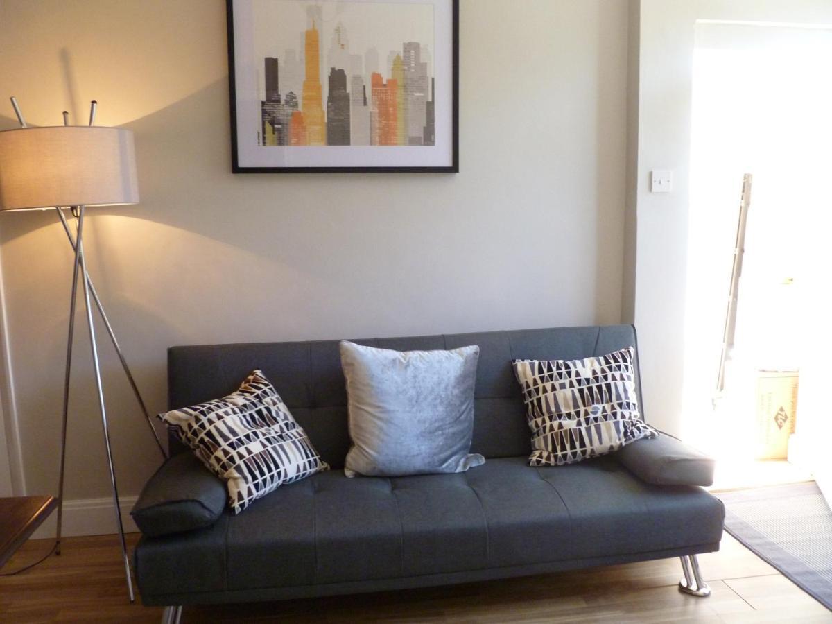 Cosy And Peaceful Maisonette With Terrace, คิดเดอร์มินสเตอร์ ภายนอก รูปภาพ