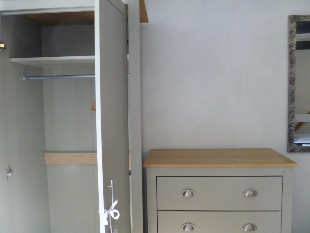 Cosy And Peaceful Maisonette With Terrace, คิดเดอร์มินสเตอร์ ภายนอก รูปภาพ