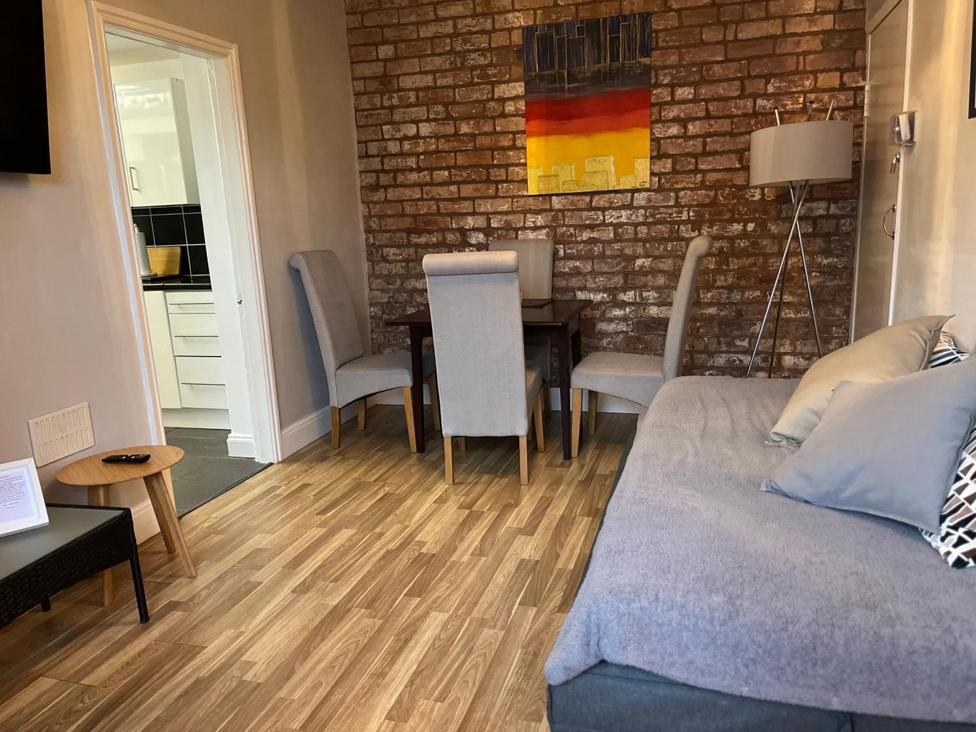 Cosy And Peaceful Maisonette With Terrace, คิดเดอร์มินสเตอร์ ภายนอก รูปภาพ
